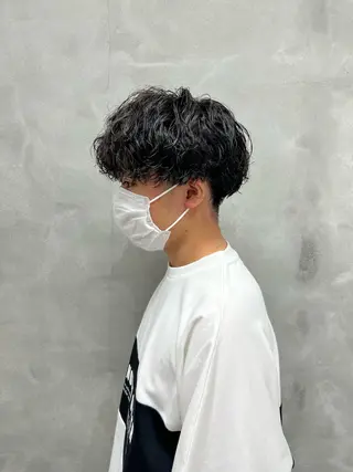 ミディアム パーマ メンズ 村山 豪歩のヘアスタイル