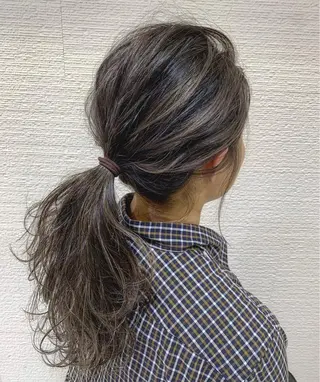 ロング カラー ヘアアレンジ 白髪ぼかしハイライト 茗荷谷駅徒歩2分のヘアスタイル