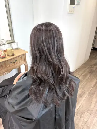 セミロング カラー 池澤 京華のヘアスタイル