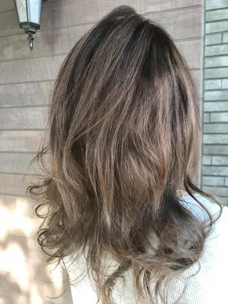 セミロング カラー ヘアアレンジ earth尾形美穂 🫧髪質改善縮毛🫧のヘアスタイル
