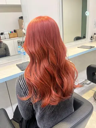 セミロング カラー ブリーチカラー 🩵MIZUKIのヘアスタイル