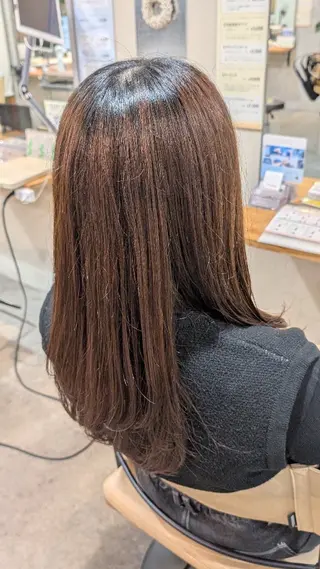 ロング 【女性限定】 しおりのヘアスタイル