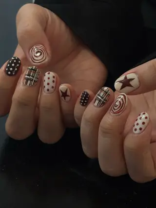 ネイル rina🎀 プライベートサロンのネイルデザイン