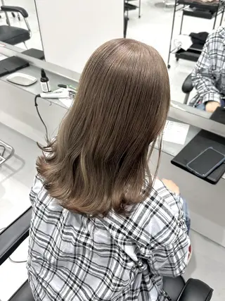ミディアム ベージュ/髪質改善 新潟/万代/井上佑のヘアスタイル
