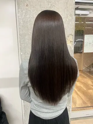 ロング 小長谷 夕菜のヘアスタイル
