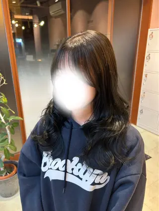 ロング カラー ·.⟡ 福田 彩乃 透明感カラー🪄🩵のヘアスタイル