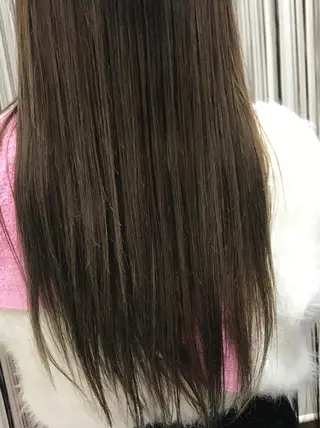 セミロング カラー 中本 愛理のヘアスタイル
