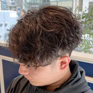 ショート パーマ メンズ 吉田 新平のヘアスタイル