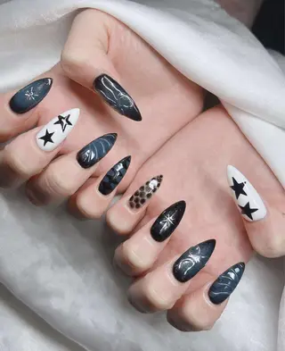 ネイル Lee Nailsのネイルデザイン