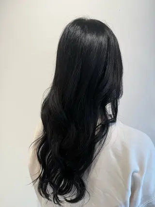 ロング 井手上 陽菜のヘアスタイル