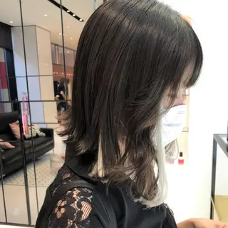 ミディアム カラー 相川 愛実のヘアスタイル