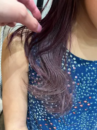ミディアム カラー 久木原 ゆりのヘアスタイル