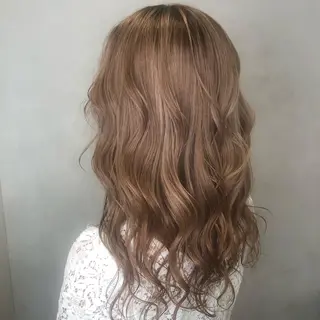 セミロング 井澤 和花のヘアスタイル