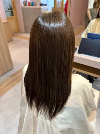 セミロング merc.🦋菱谷 はなのヘアスタイル