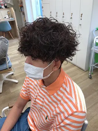 メンズ メンズパーマ波巻き 🌳大森悠登🌳のヘアスタイル