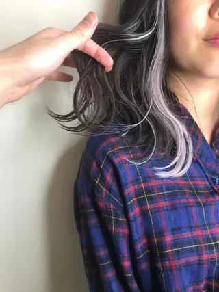 カラー レイヤーウルフ エクステ磯部のヘアスタイル