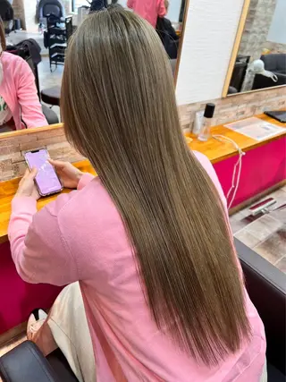 ロング カラー ヘアカラー&縮毛矯正 STAR☆RIVERのヘアスタイル