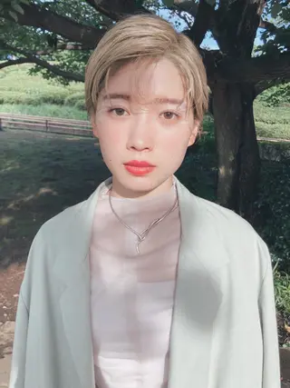 ショート 金田 夏野のヘアスタイル