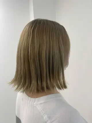 ミディアム 𝓜𝓮𝓛𝓲𝓟 冨樫果楠のヘアスタイル