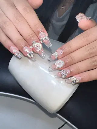 ネイル Lee Nailsのネイルデザイン