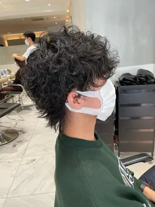 パーマ メンズ オリーブ カラー✨有坂映哉のヘアスタイル