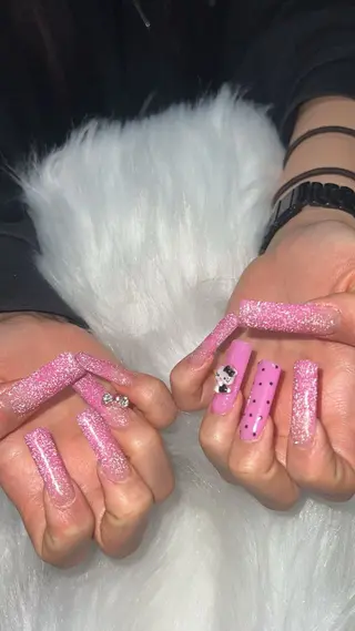 ネイル OPHELIA 𓃛のネイルデザイン