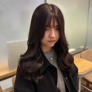 ロング 盛れる透明感カラー・ momokaのヘアスタイル