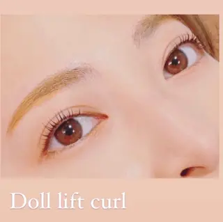 マツエク・マツパ 渡部 奏美のヘアスタイル