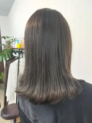 ミディアム NANAI HIROKIのヘアスタイル