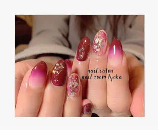 ネイル ﾈｲﾙﾙｰﾑﾘｯｶ 𝐦𝐚𝐲𝐮のネイルデザイン