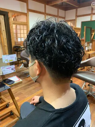 パーマ メンズ 吉田 浩太郎のヘアスタイル
