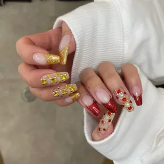 ネイル 【DELICAT】 溝の口店　KUMIのネイルデザイン