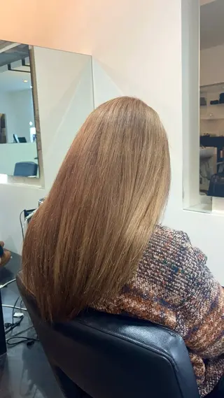 ロング カラー アルバサンス所属・中居 蒼士のヘアスタイル