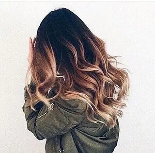 ロング カラー へんみ みかのヘアスタイル