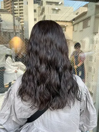 セミロング パーマ 🌷横浜/レイヤー /艶カラー🌷のヘアスタイル