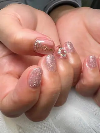 ネイル 吉田 絵理のネイルデザイン