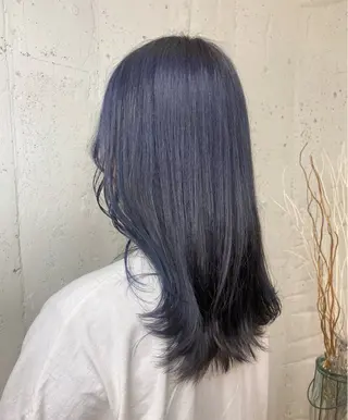 セミロング カラー 透明感カラー🎀／ 寒色カラー／マツエクのヘアスタイル