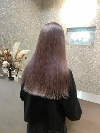 ロング カラー ネイル マツエク・マツパ アイブロウ ⭐ハイトーンブリーチ ミルクティーピンクのヘアスタイル
