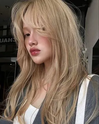 ロング レイヤーカット🤍 seriraのヘアスタイル