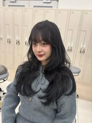 ロング 《期間限定無料》 レイヤーカット✂️のヘアスタイル