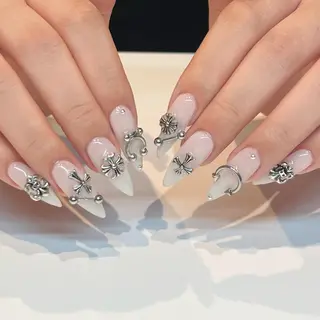 ネイル Yurina BuffPuppyのネイルデザイン