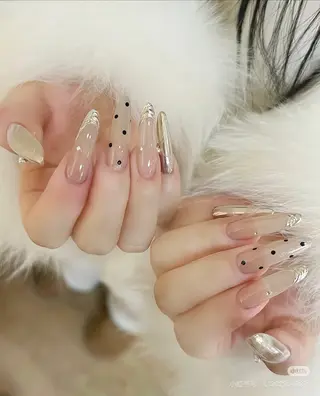 ネイル BiEi ネイルサロン長さ出しのネイルデザイン