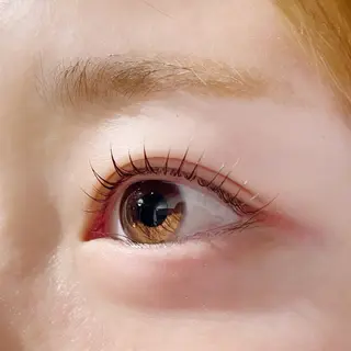 マツエク・マツパ 安藤 結花のヘアスタイル