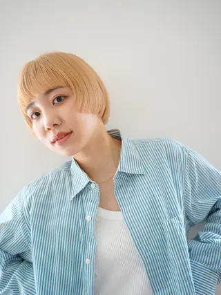 ショート カラー mizuho .のヘアスタイル