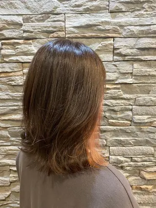 ミディアム 山浦 貴恵のヘアスタイル