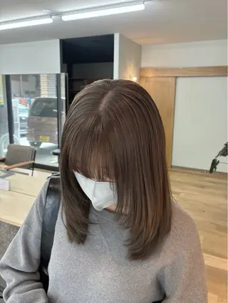 セミロング nanami🏷🤎 ふんわりカラーのヘアスタイル