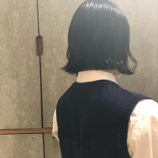 ショート カラー 相川 愛実のヘアスタイル