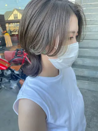 ミディアム カラー 日高 香織のヘアスタイル