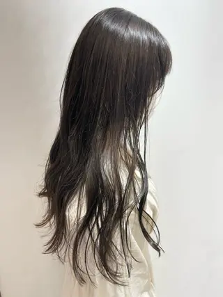 ロング カラー 🐺ウルフ/レイヤー 似合わせ‎🤍沙羅のヘアスタイル