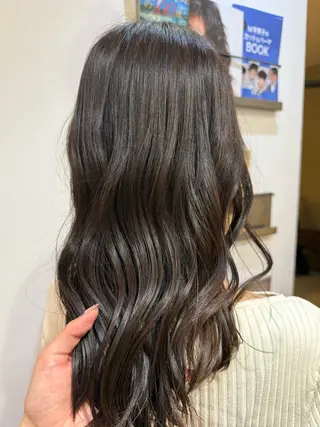 カラー momo 札幌美容師のヘアスタイル